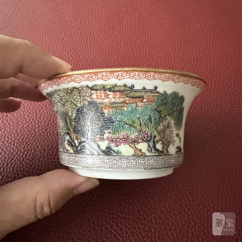 清 粉彩出将入相图马蹄杯 - 图18
